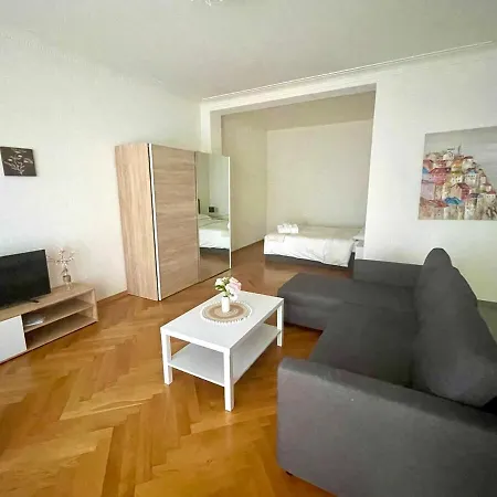 Fully Furnished Down Town Appartamento Losanna